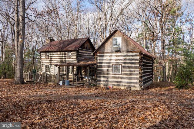 800 COVE MOUNTAIN RD, Mathias, WV 26812