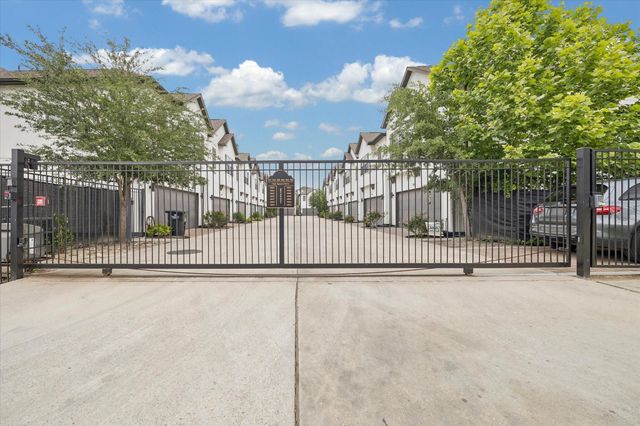 4857 Rich Oak Drive, Houston, TX 77018