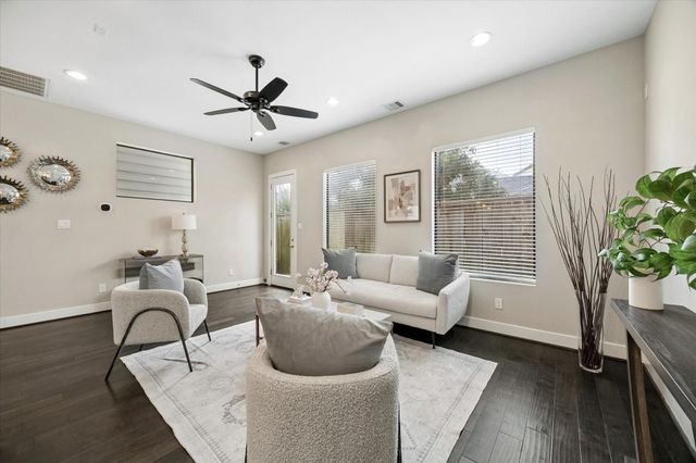 4857 Rich Oak Drive, Houston, TX 77018