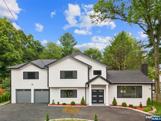 291 Tappan Road, Norwood, NJ 07648