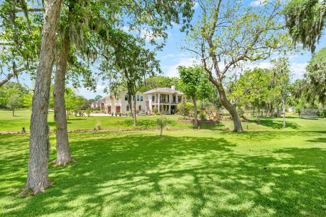 3103 Wellspring Lake Drive, Fulshear, TX 77441