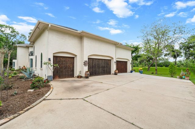 3103 Wellspring Lake Drive, Fulshear, TX 77441