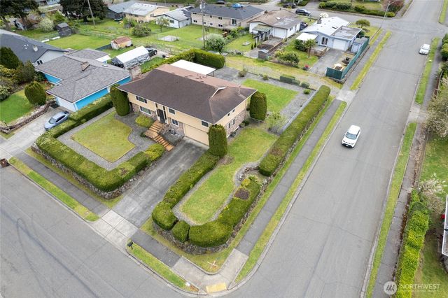 1902 E 60th Street, Tacoma, WA 98404