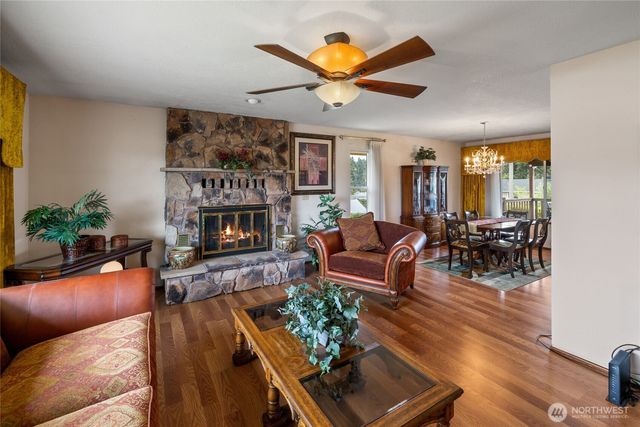 1902 E 60th Street, Tacoma, WA 98404