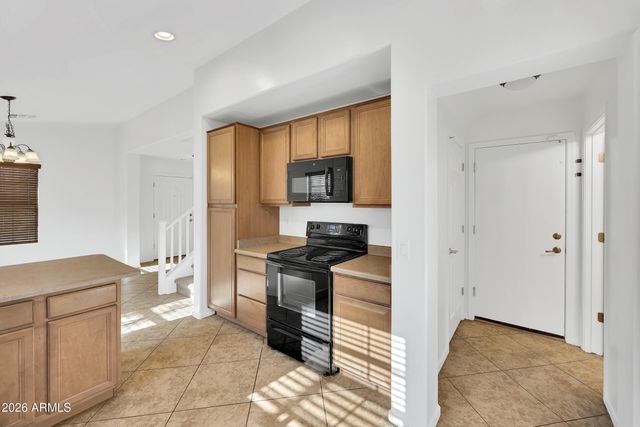 1662 S Martingale Road, Gilbert, AZ 85295