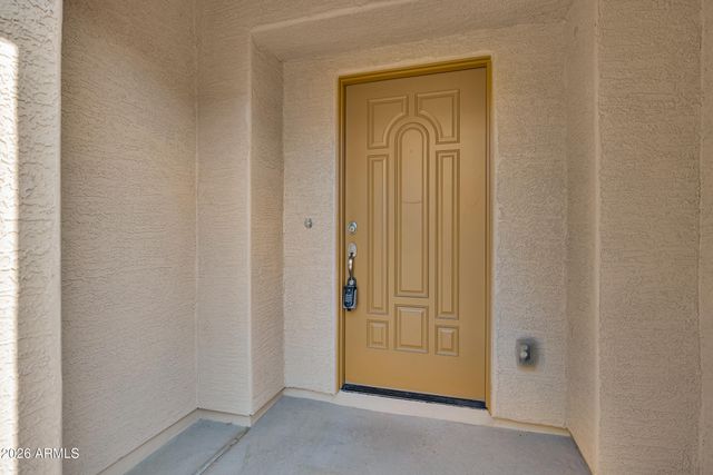 1662 S Martingale Road, Gilbert, AZ 85295
