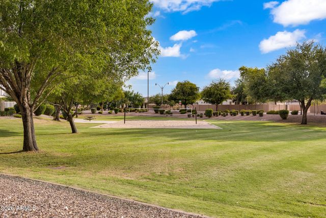 1662 S Martingale Road, Gilbert, AZ 85295