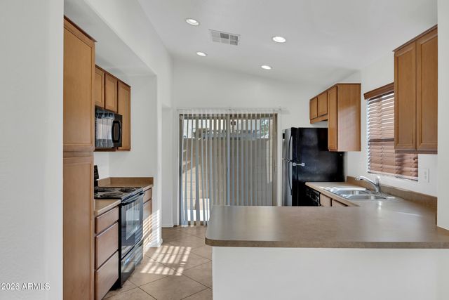 1662 S Martingale Road, Gilbert, AZ 85295