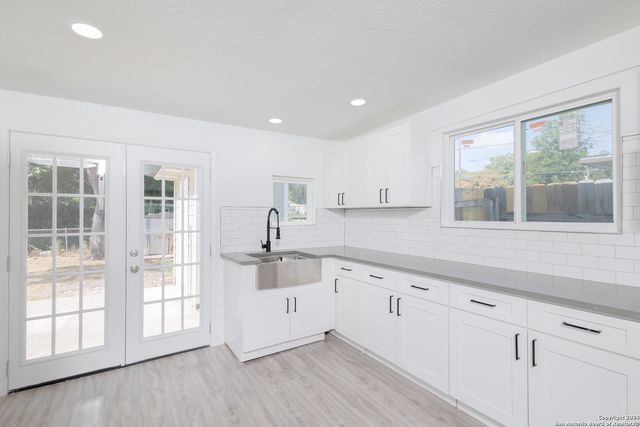 634 VENICE, San Antonio, TX 78201