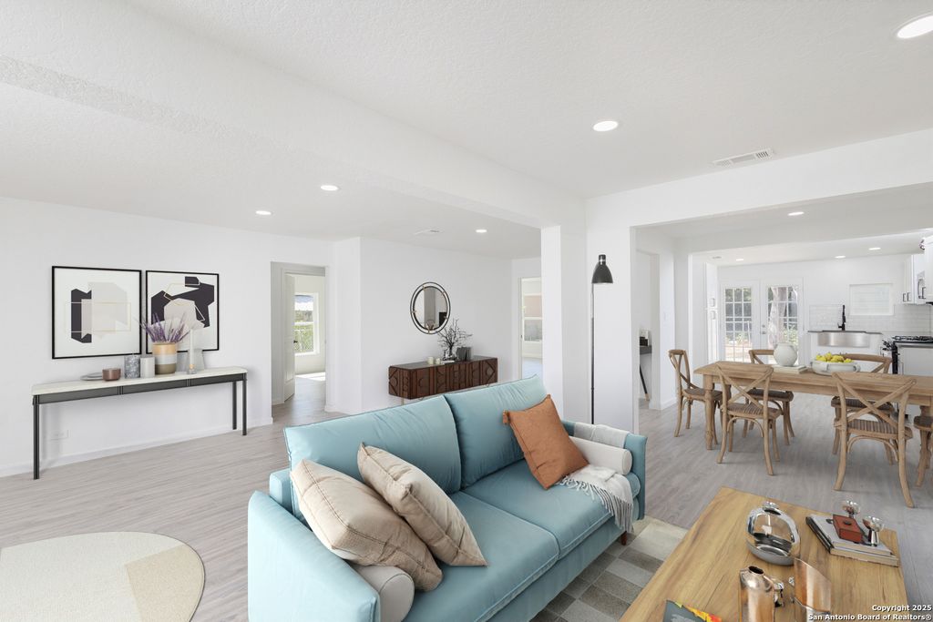 634 VENICE, San Antonio, TX 78201