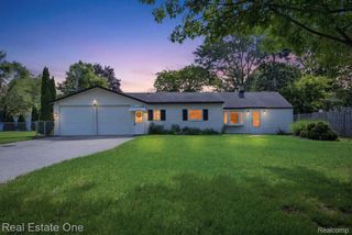3003 Longview Avenue, Rochester Hills, MI 48307
