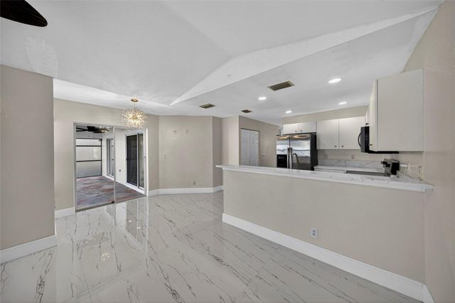 85 Citrus Park Lane, Boynton Beach, FL 33436