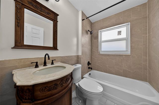 85 Citrus Park Lane, Boynton Beach, FL 33436