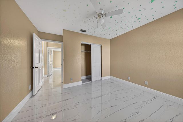 85 Citrus Park Lane, Boynton Beach, FL 33436