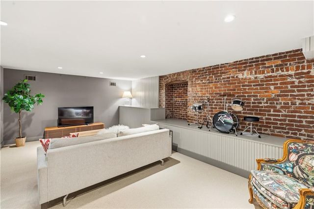 45 Montclair Drive NE, Atlanta, GA 30309