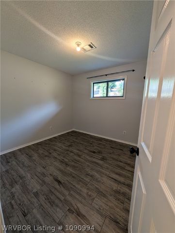 1102 8th Street, Van Buren, AR 72956
