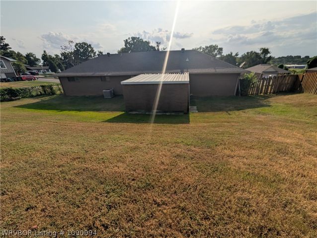 1102 8th Street, Van Buren, AR 72956