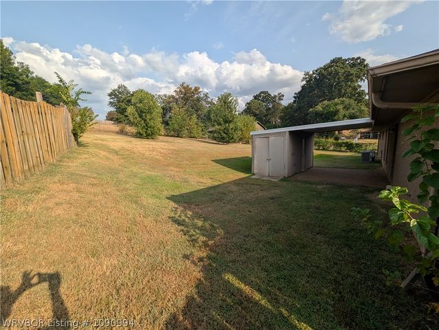 1102 8th Street, Van Buren, AR 72956