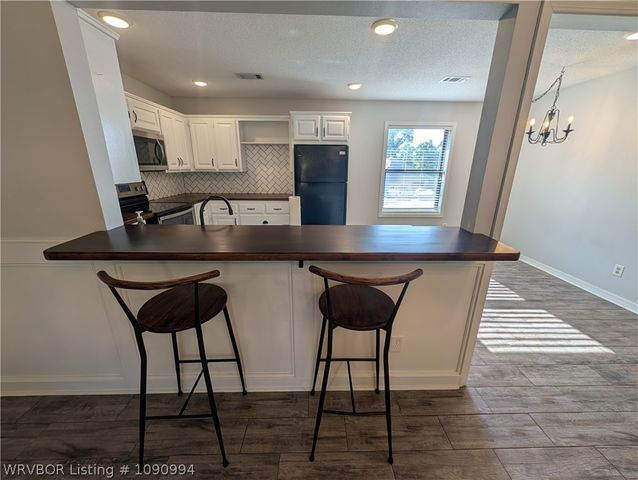 1102 8th Street, Van Buren, AR 72956