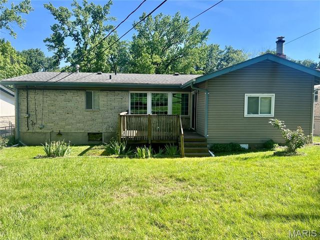 2637 Garham Drive, St Louis, MO 63136