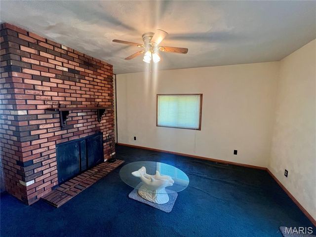 2637 Garham Drive, St Louis, MO 63136