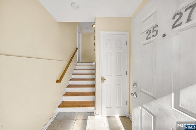 25-27 Norfolk Street, Newark, NJ 07103