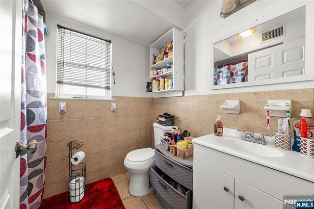 25-27 Norfolk Street, Newark, NJ 07103