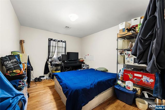 25-27 Norfolk Street, Newark, NJ 07103