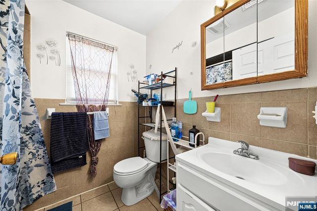 25-27 Norfolk Street, Newark, NJ 07103