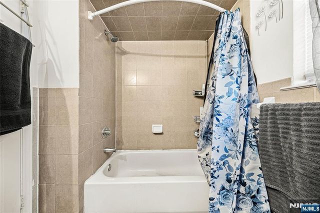 25-27 Norfolk Street, Newark, NJ 07103