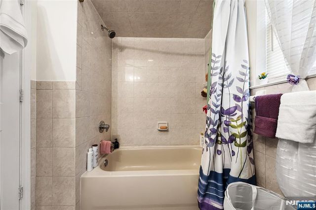 25-27 Norfolk Street, Newark, NJ 07103