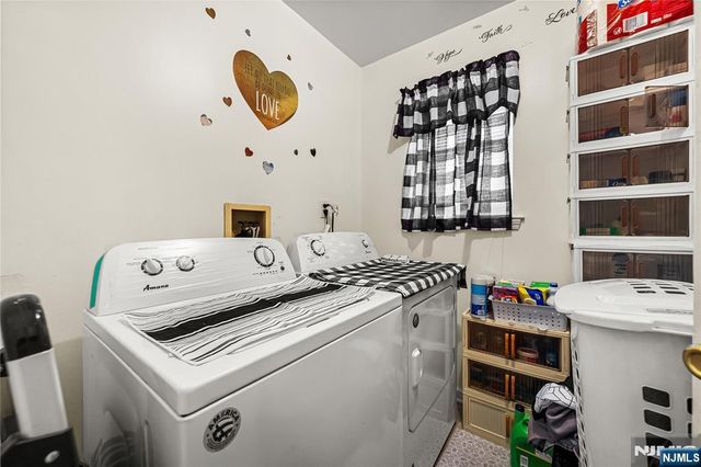 25-27 Norfolk Street, Newark, NJ 07103