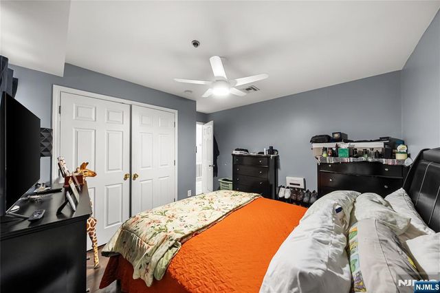 25-27 Norfolk Street, Newark, NJ 07103