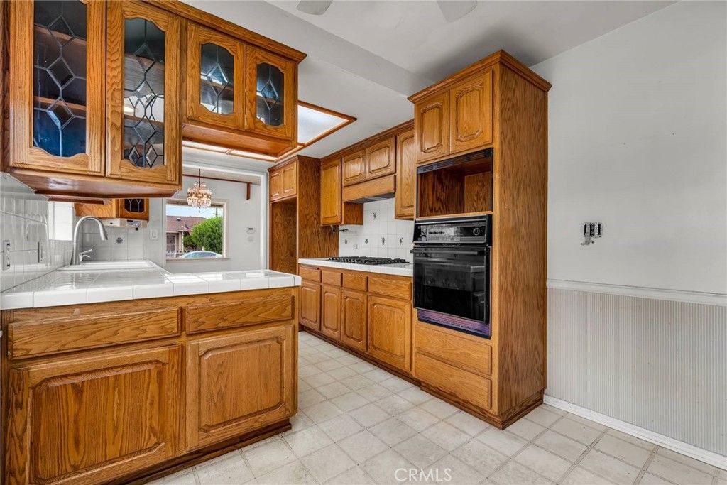 Image 10 of property listing at 11434 Lowemont Street, Norwalk, CA 90650
