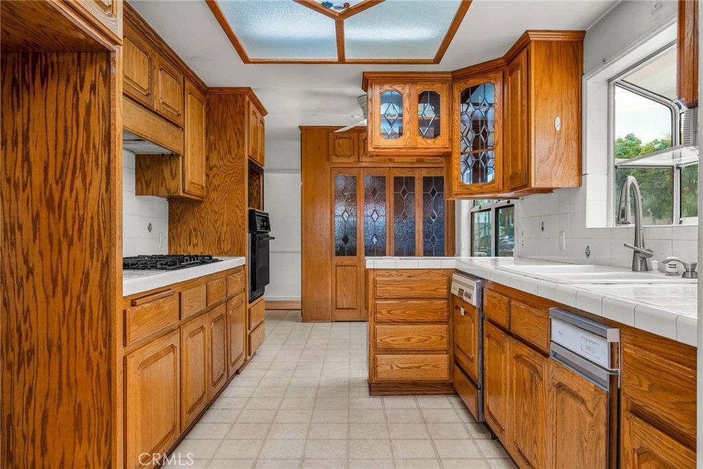 Image 11 of property listing at 11434 Lowemont Street, Norwalk, CA 90650