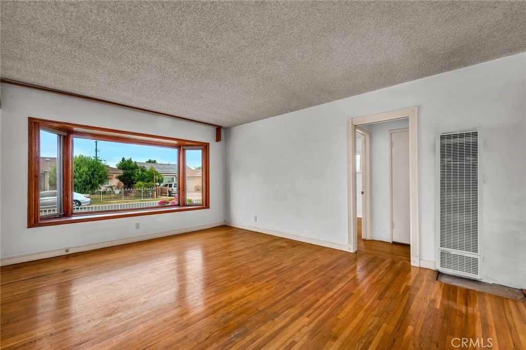 Image 7 of property listing at 11434 Lowemont Street, Norwalk, CA 90650