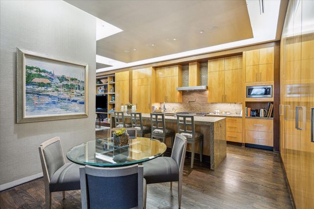 20 Eaton Square, Houston, TX 77027