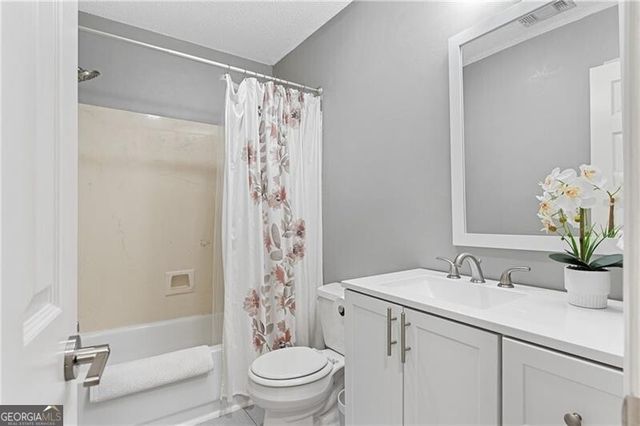 1750 Clairmont Road 18, Decatur, GA 30033
