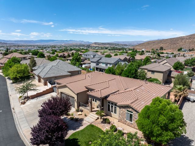 2270 S COYOTE LOOP, Washington, UT 84780