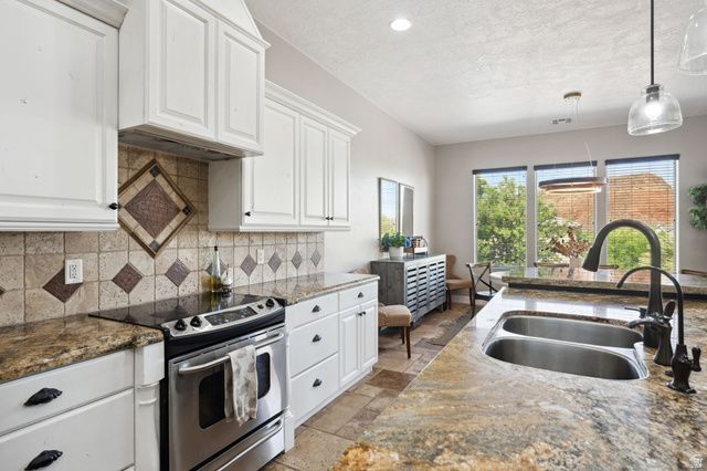 2270 S COYOTE LOOP, Washington, UT 84780