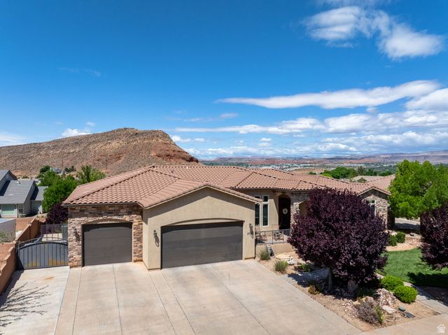 2270 S COYOTE LOOP, Washington, UT 84780