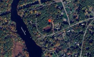 2 Lima Ln, Berkley, MA 02779
