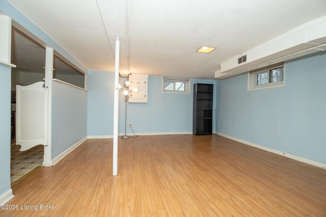 4830 Southern Pkwy, Louisville, KY 40214