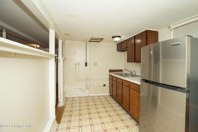 4830 Southern Pkwy, Louisville, KY 40214