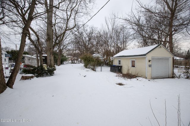 4830 Southern Pkwy, Louisville, KY 40214