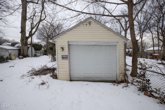 4830 Southern Pkwy, Louisville, KY 40214