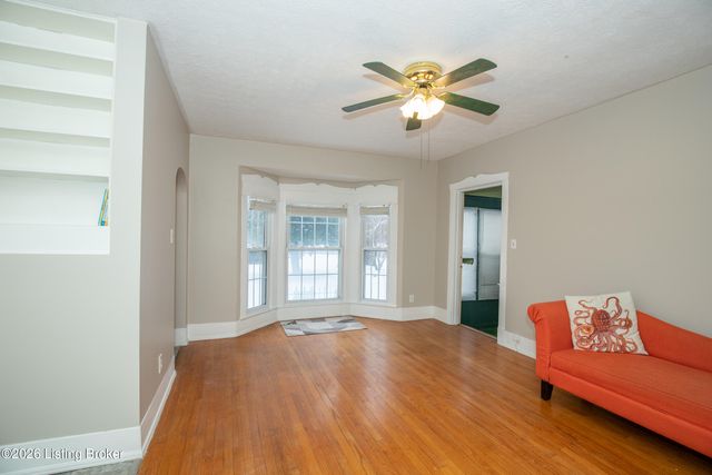 4830 Southern Pkwy, Louisville, KY 40214