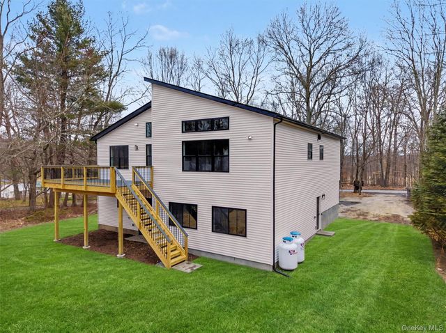 113 Whitlock Road, Otisville, NY 10963