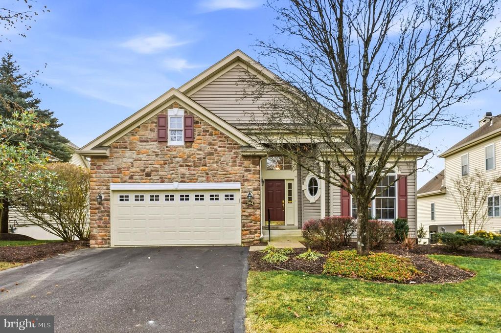 204 BOBWHITE RD, New Hope, PA 18938