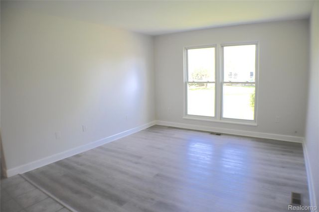 39838 Village Wood Circle, Novi, MI 48375